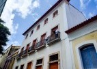 A reforma do Residencial Pacotilha, localizado no Beco da Pacotilha, Centro Histórico de São Luís, está agradando moradores e visitantes. Moradia para famílias de baixa renda, o imóvel há anos não passava por reparos. A ação do Governo do Maranhão é realizada por intermédio da Secretaria de Estado das Cidades e Desenvolvimento Urbano (Secid).